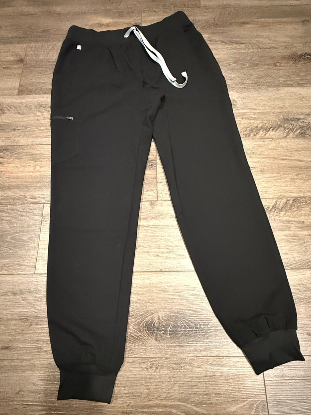 Figs Women’s Zamora Black Jogger Pants with Contrast Drawstring